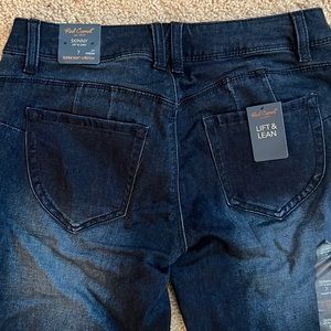 NWT Red Camel Skinny Lift & Lean Size 7